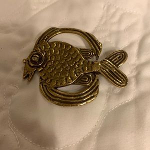 Alva Studio Flat Flying Fish Pin in brass